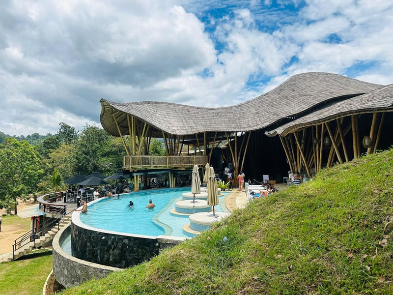 469278112_122125819010380553_5549656991000638007_n